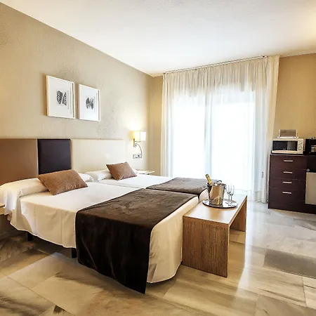 Appart hôtel First Flatotel International 3*