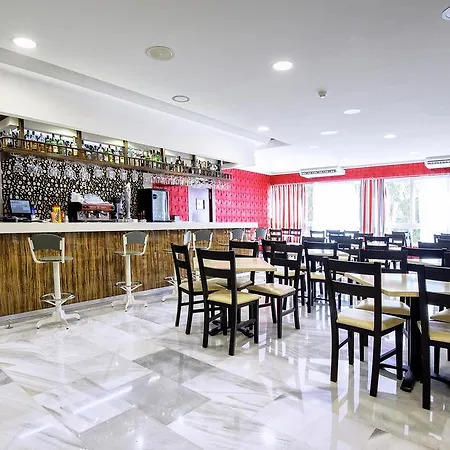 First Flatotel International Apart Otel Benalmádena
