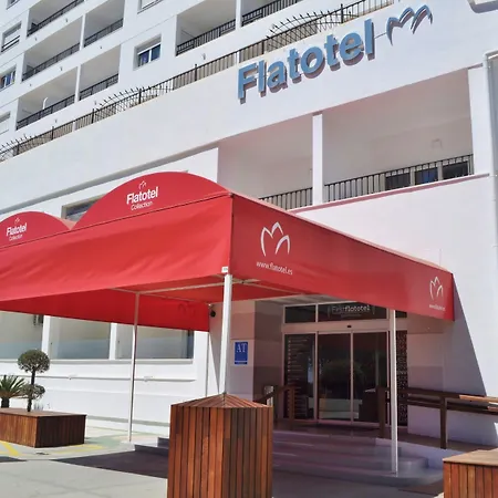Hotel apartamentowy First Flatotel International