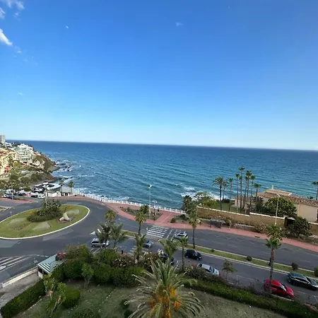 Apart-hotel First Flatotel International
