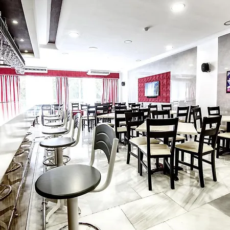 Aparthotel First Flatotel International