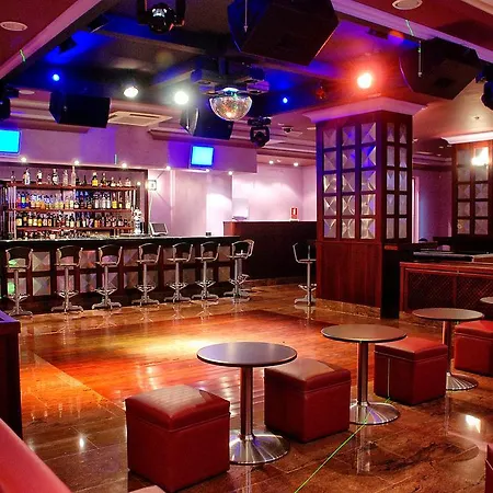 First Flatotel International Aparthotel